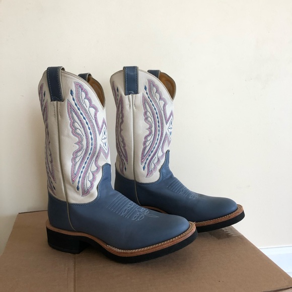 Justin - Picture 7 of 7